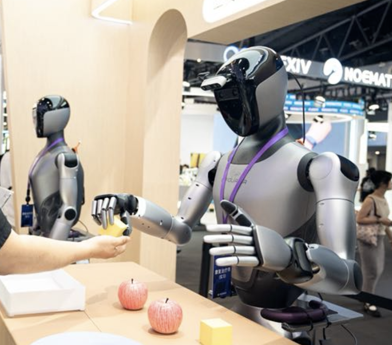 2025世界人工智能大会上的各种机器人