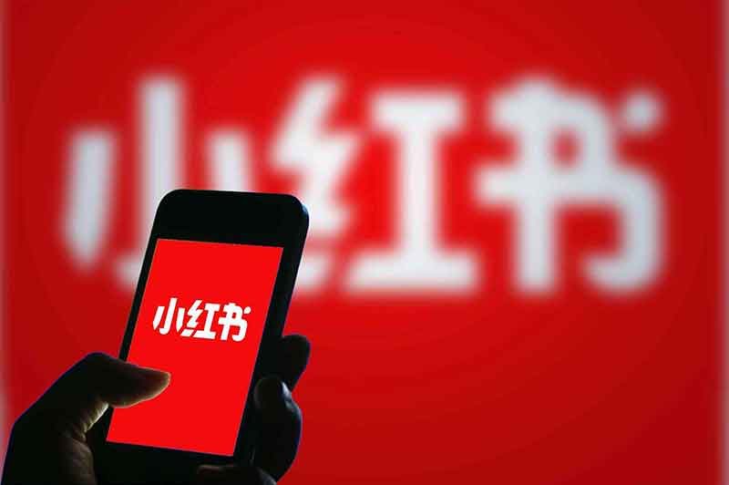 小红书AIGC团队发布可控人脸生成算法