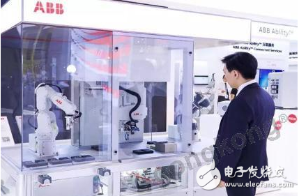 ABB机器人惊艳亮相工博会，引领未来智造潮流 