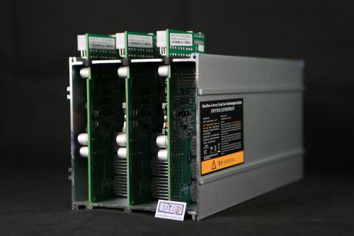 4--0J6A3043