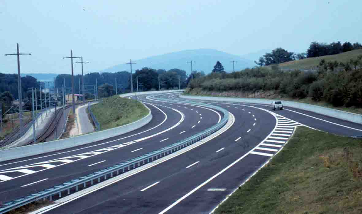 上海交警部署2019年城市道路交通管理工作
